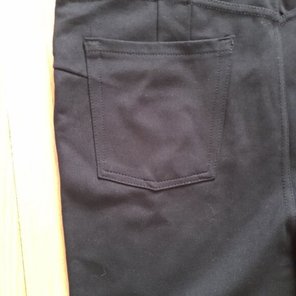 Guess Black Pants Size Medium - Picture 3 of 5